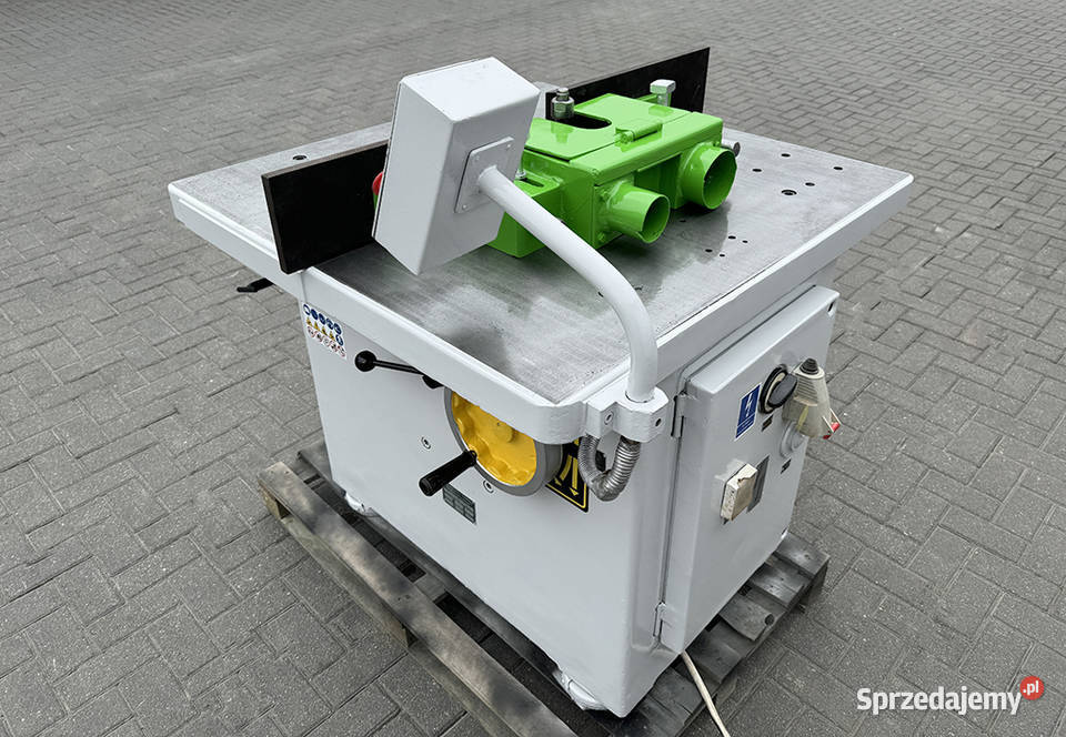 Frezarka dolnowrzecionowa GOMAD typ DCFDA Sierakowska Huta