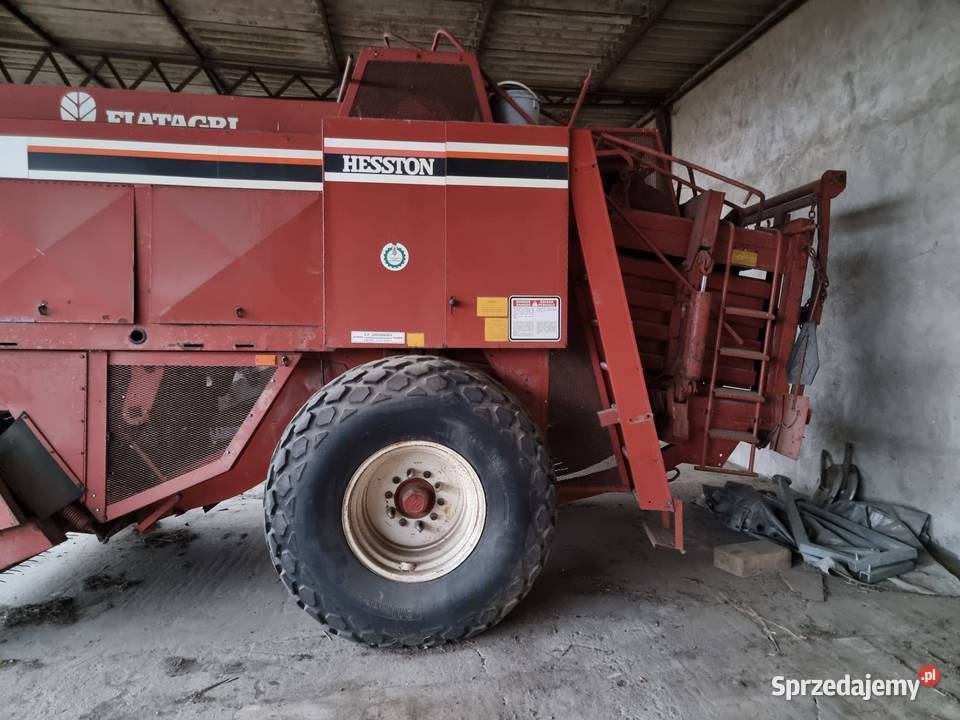 Prasa HESSTON 4800 wielkogabarytowa nieuszkodzony