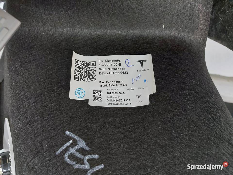 TESLA MODEL Y 2024r BOCZEK TAPICERKA BAGAŻNIKA dolnośląskie