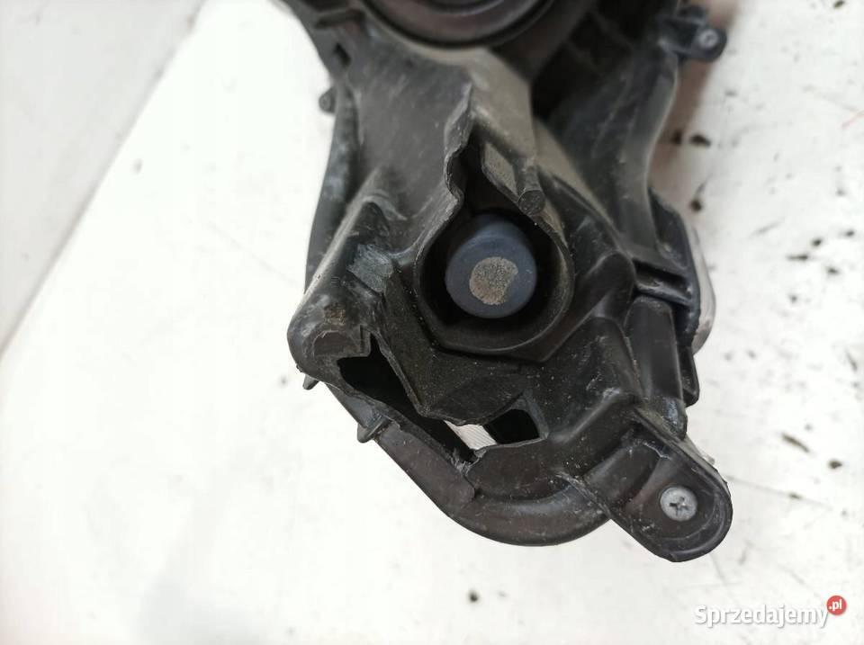 LAMPA PRZÓD LEWA EU Toyota Yaris IV 2020 Rok produkcji 2020 świętokrzyskie