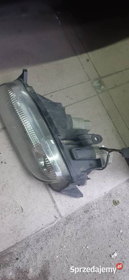 Sprzedam lampe do mazdy 323f osobowe Płock