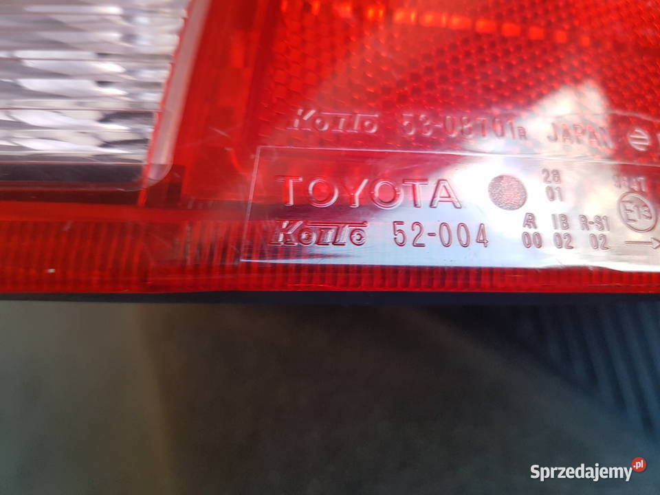 TOYOTA YARIS 1 LAMPA TYLNA PRAWA KOITO 52004