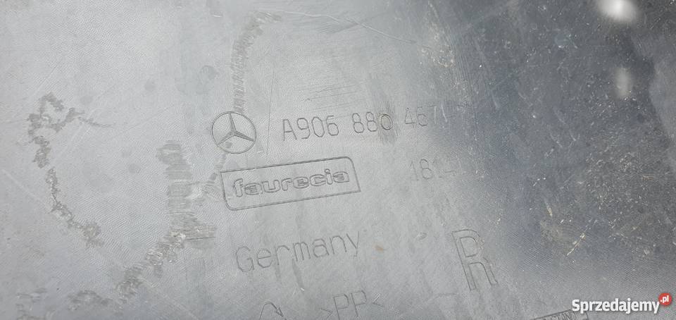 SPRINTER 906 ZDERZAK NAROŻNIK TYŁ A9068804671 Bieleń