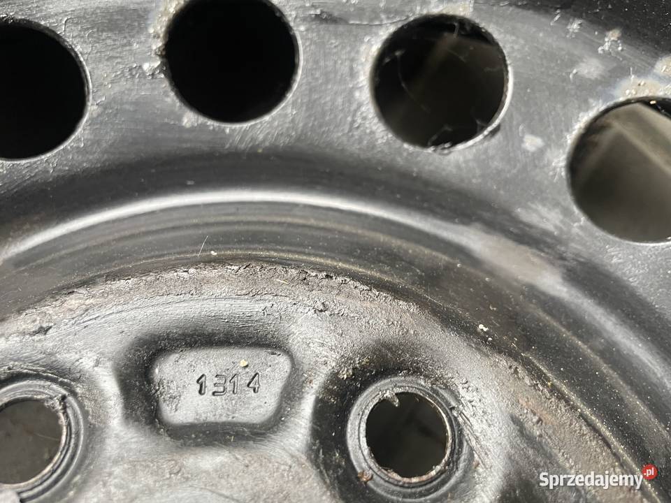 Felgi stalowe Toyota z oponami 2055516 kołpaki Zgierz