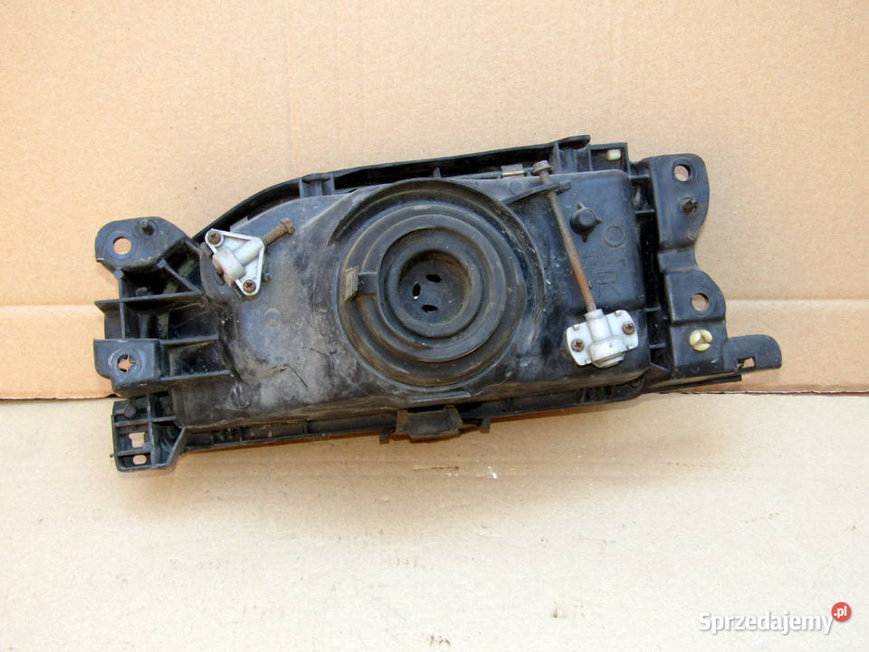 LAMPA PRZEDNIA PRAWA MAZDA 323 BF 8593 KOITO osobowe Mysłaków