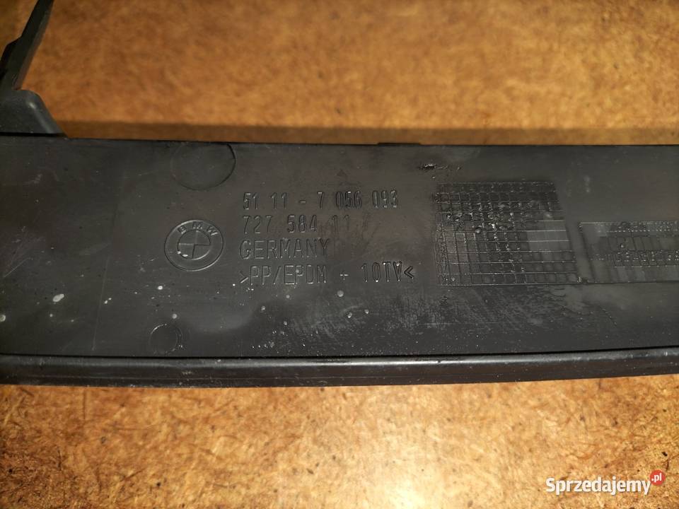 Kratka zderzaka przedniego lewa strona BMW E65 Poręba sprzedam