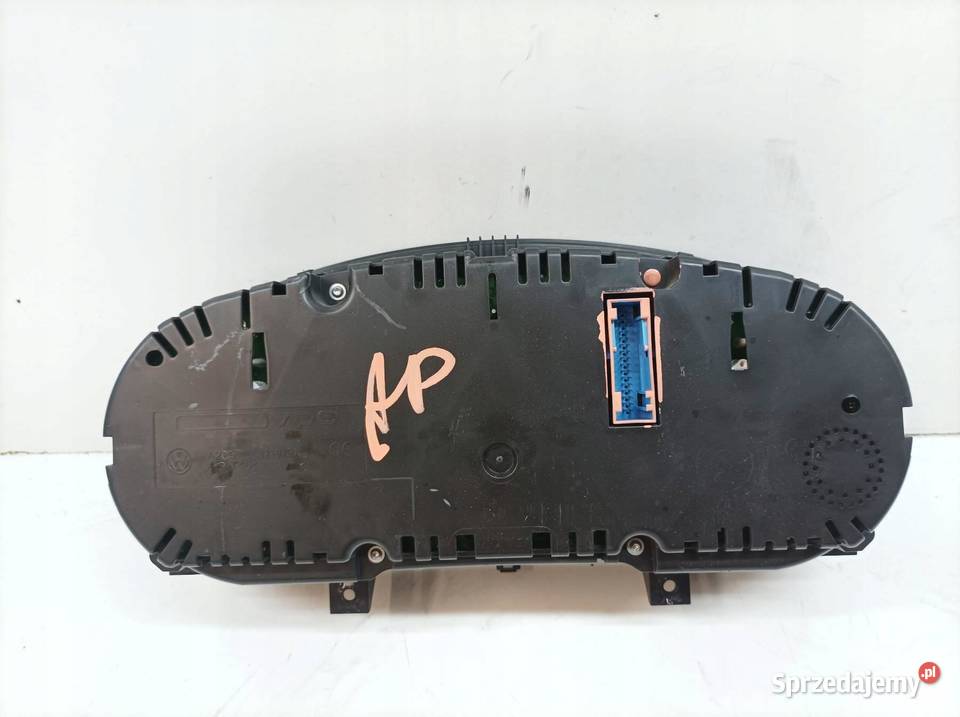 LICZNIK 2K0920875L 16 TDI VW Volkswagen Caddy sprzedam