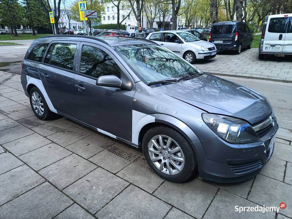 Opel astra kombi 17 sprawne jeżdżące Astra Kraków sprzedam