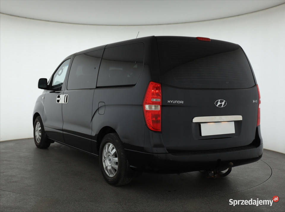 Hyundai H1 25 CRD czarny Piaseczno