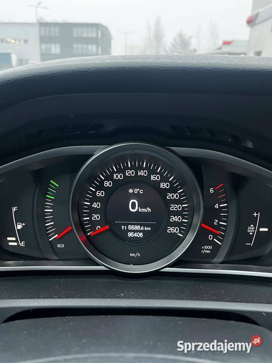 Zadbane Volvo V40 z niskim przebiegiem 120KM małopolskie Wolbrom