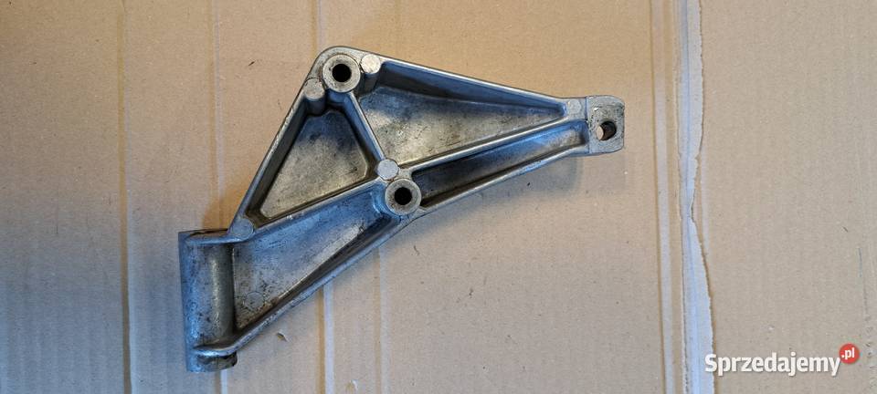 Łapa wspornik silnika 068145515A Audi 80 B4 19 Luzino sprzedam