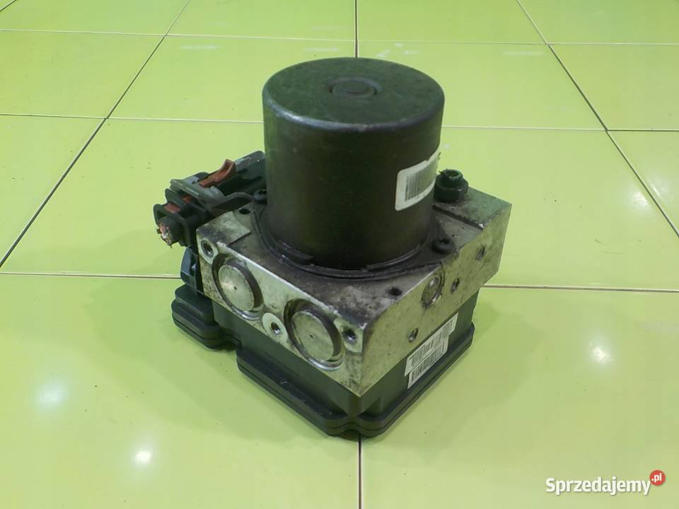 HYUNDAI ix20 16 CRDI 13r 5D pompa ABS 589201K200 Suków