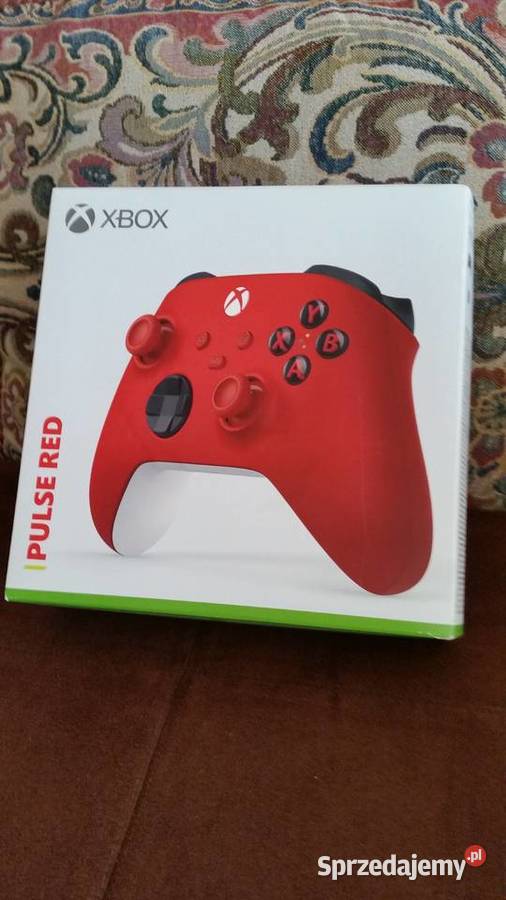 Pudelko i instrukcja XBOX Pulse Red do Puławy sprzedam