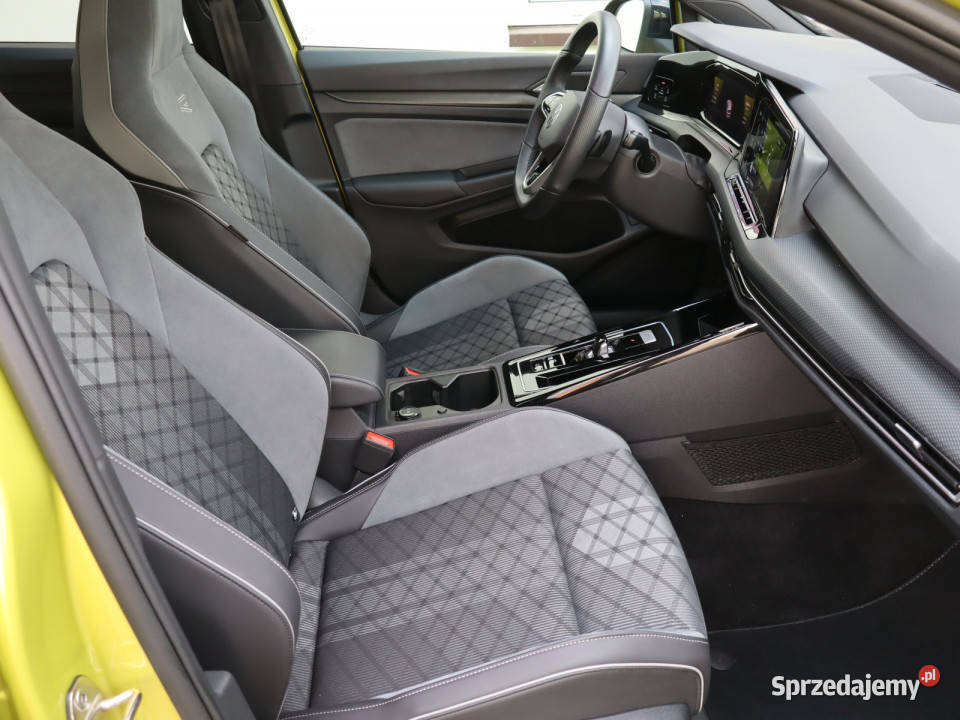 VW Golf 15 eTSI sprzedam