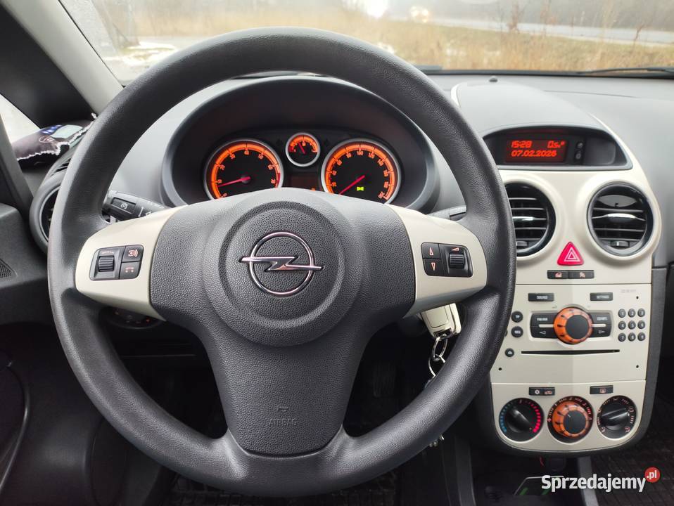 Opel Corsa D 12 KLIMA ZADBANY