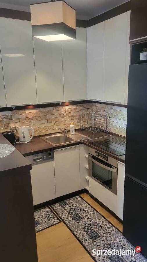 Wynajmę mieszkanie 40 m2 2 pokoje Broniewskiego mazowieckie Warszawa