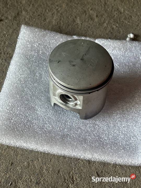 Sprzedam cylinder i tłok 70cc NIE BYŁ NIGDZIE Niedrzwica Duża