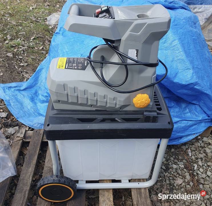 Rozdrabniacz do gałęzi frezowy TITAN Brzesko