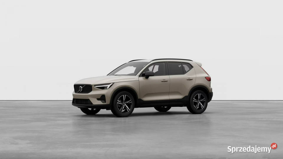 Volvo XC 40 Plus Dark B3 Mild Hybrid Benzyna benzyna sprzedam