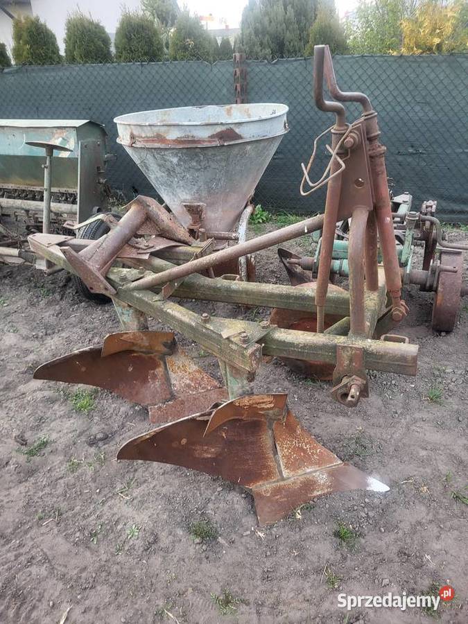 Pług 3 skibowy Miedniewice