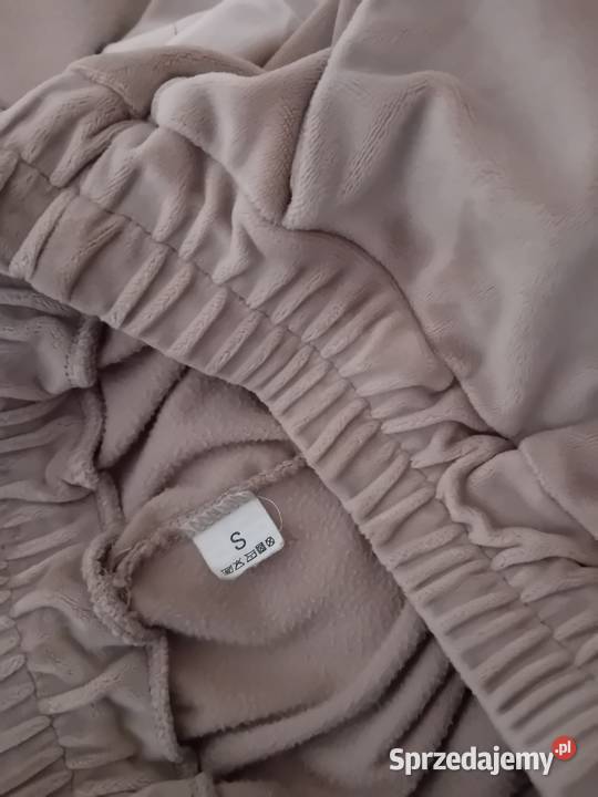 Komplet dresowy welurowy Inny materiał mazowieckie Warszawa