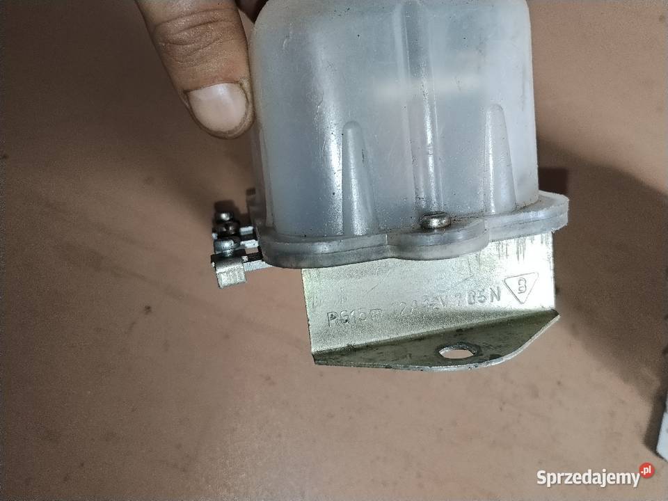 Ursus C330 regulator prądnicy Stalowa Wola sprzedam
