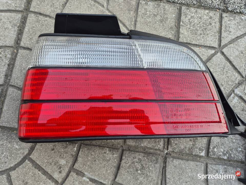 BMW e36 coupe cabrio lampy tylne mpakiet biały osobowe Łódź