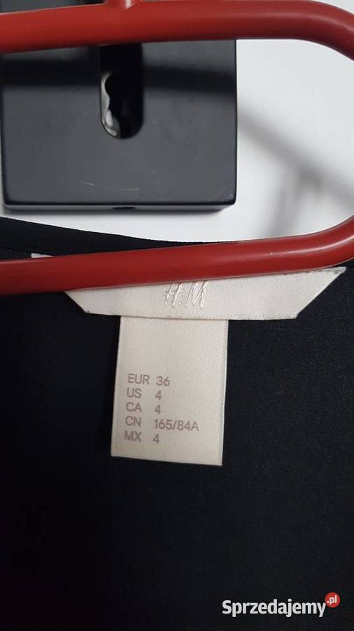 Czarna bluzka HM 36 falbanki Nowy Sącz