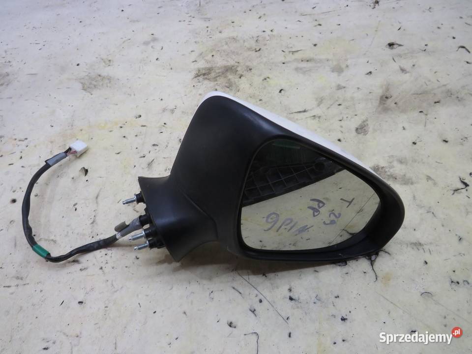 LUSTERKO PRAWE 9 PIN 040 AVENSIS T27 T29