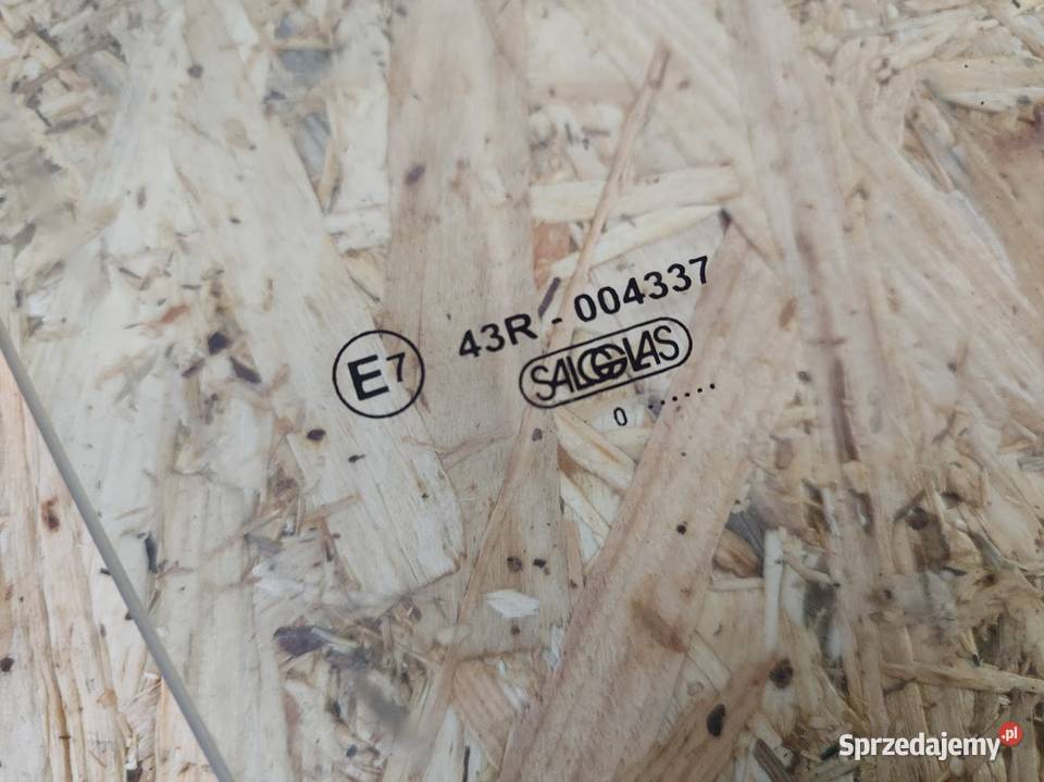 Szyba Drzwi Prawy Przód Suzuki Splash Boczne (drzwi) Pleszew