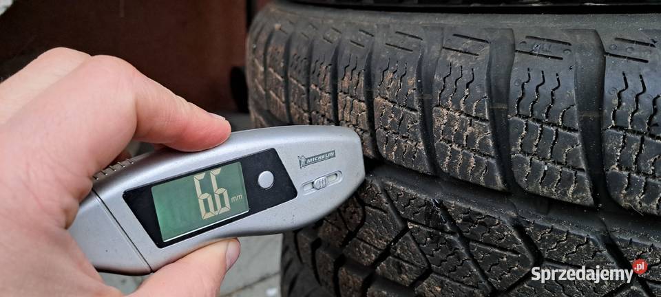 Opony zimowe 20560 R17 Pirelli Sotto Zero 3 Białystok