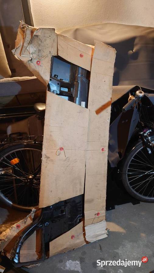 Tylny pas błotnik VW Golf II