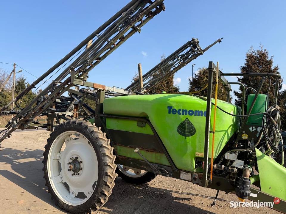 Opryskiwacz TECNOMA 2400L beczka 2400 litrów Nowa Ruda