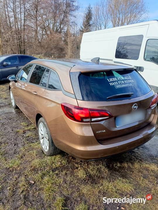 ładna Astra z małym przebiegiem lekko dolnośląskie Oława sprzedam