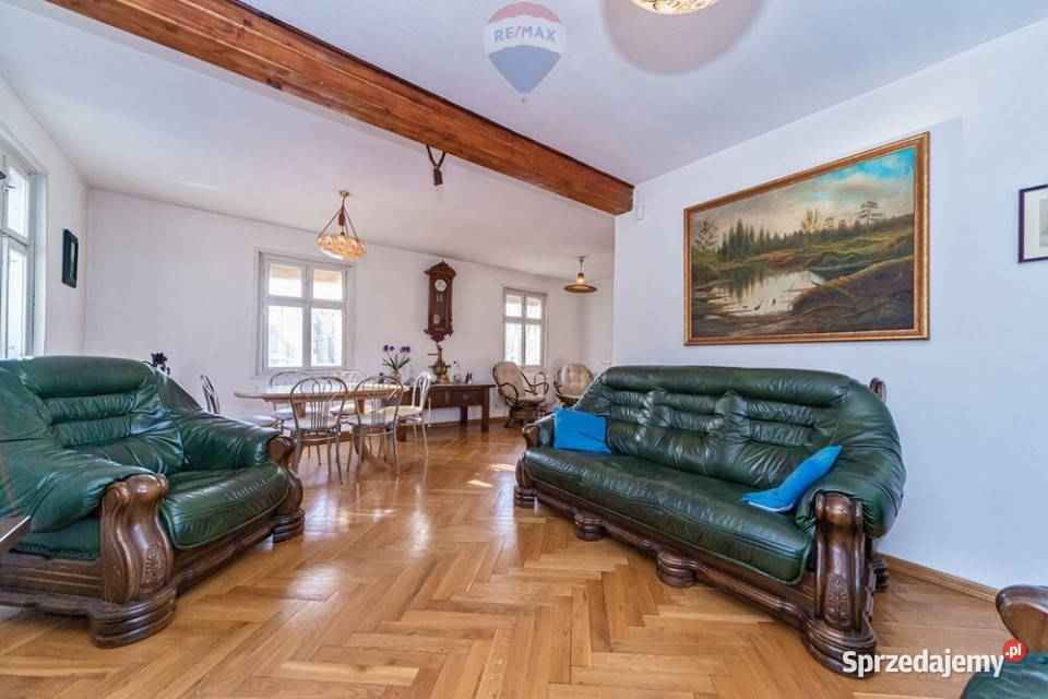 Historyczny dom z lat 30 XX w śląskie