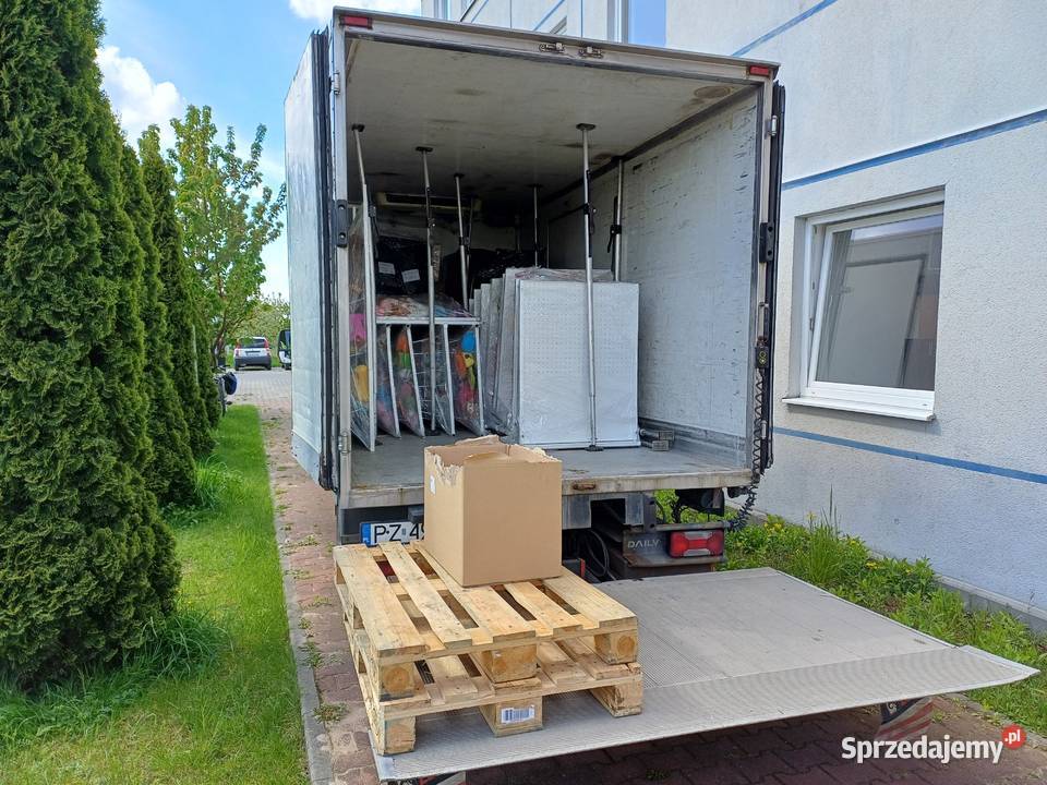 Transport palet i maszyn Kostrzyn auto z windą 8