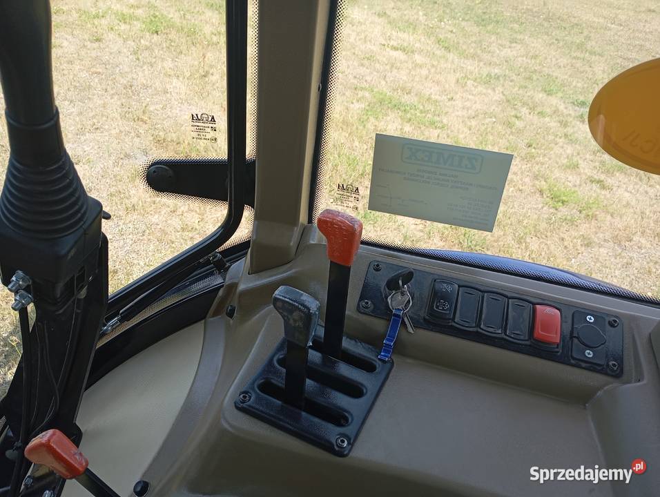 Farmtrac 555dtc V z ładowaczem czołowybez Zaczep dolny