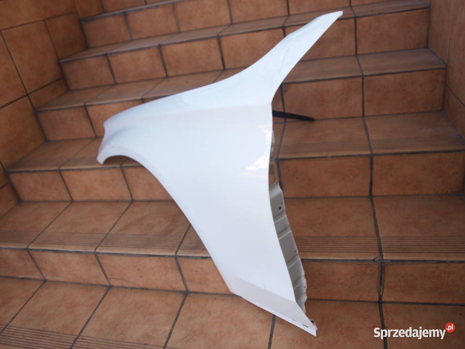 Mercedes C klasa A205 W205 błotnik lewy przód Kalisz