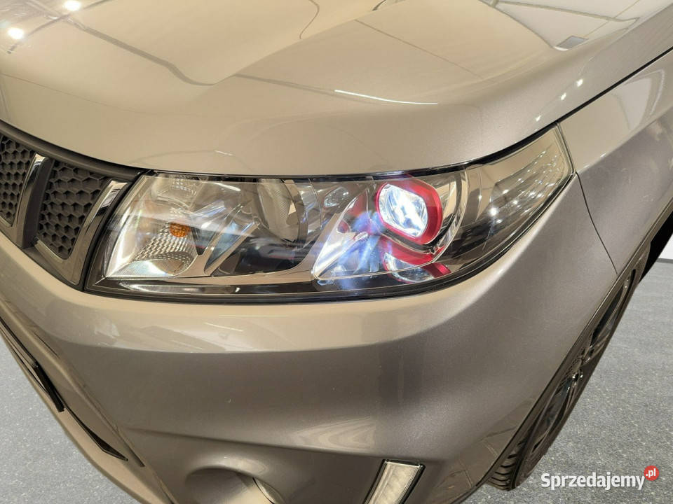 Suzuki Vitara 14 140 M6 4x4 2016 r komplet opon Motoryzacja Myślenice