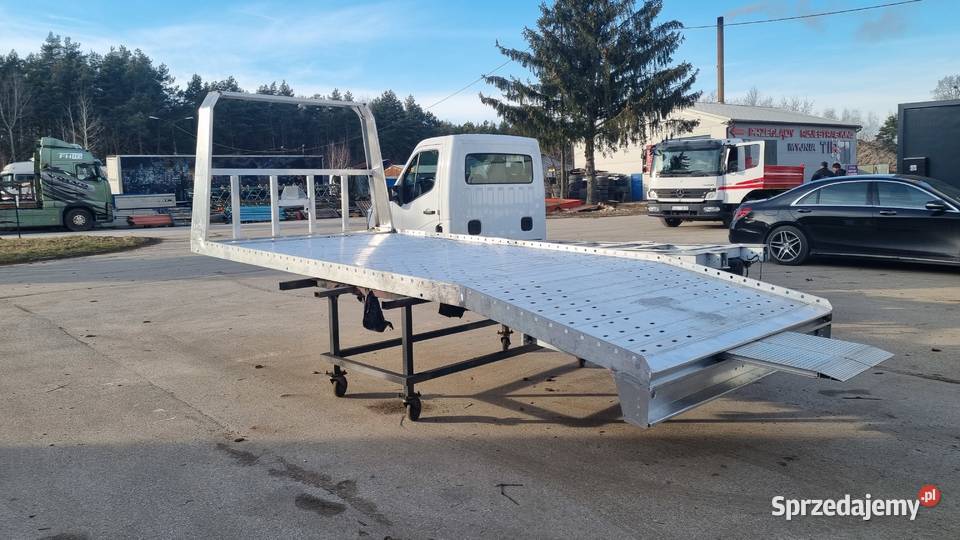 Dostepna zaraz Autolaweta Laweta Najazd Iveco