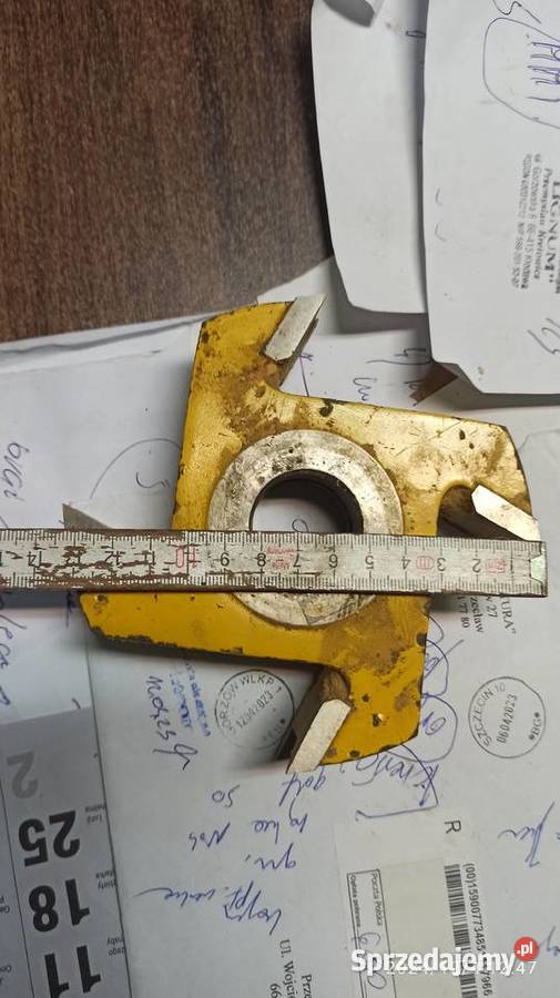 frez kształtowy do zakończeń listew i blatów