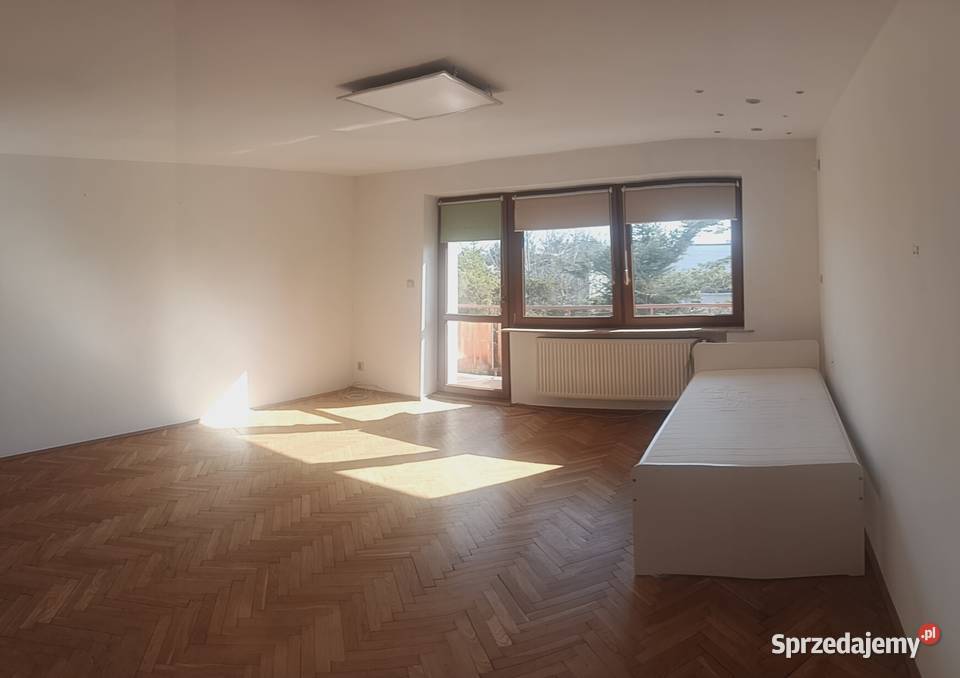 Dom w Chrzanowie 214 m2 do zamieszkania bez sprzedam