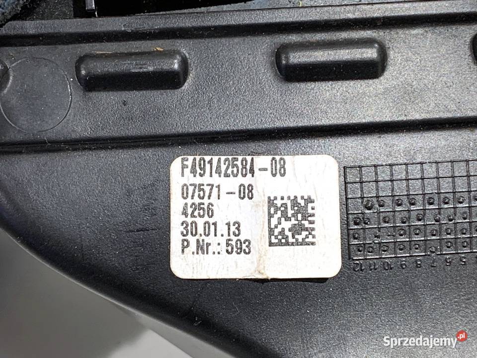 KRATKA NAWIEWU PRZÓD BMW F07 16828110 Hatchback
