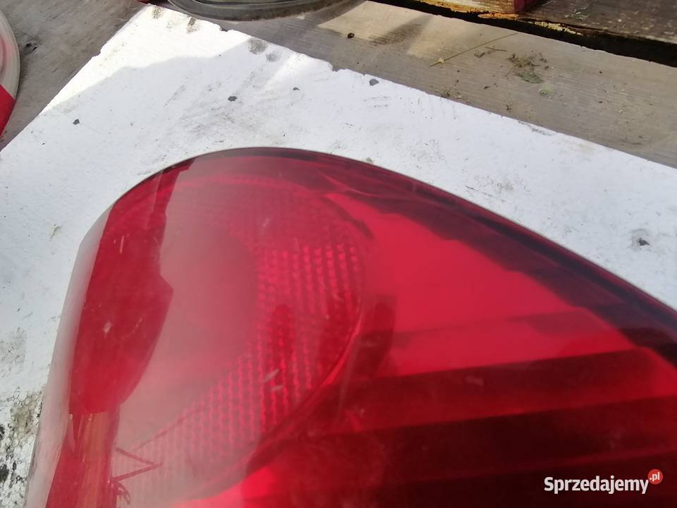 Lampy Tył Komplet Renault Laguna 2 Kombi osobowe Pogorzelec