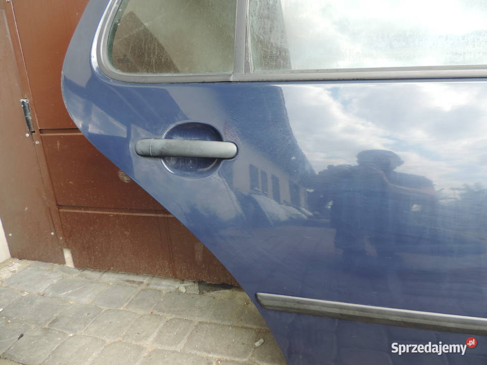 VOLKSWAGEN GOLF IV 5D DRZWI PRAWY TYŁ Nowy Sącz sprzedam