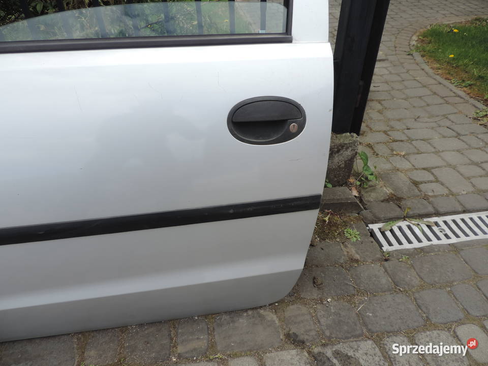 DRZWI LEWY PRZÓD OPEL CORSA C 3D Z157 małopolskie Nowy Sącz