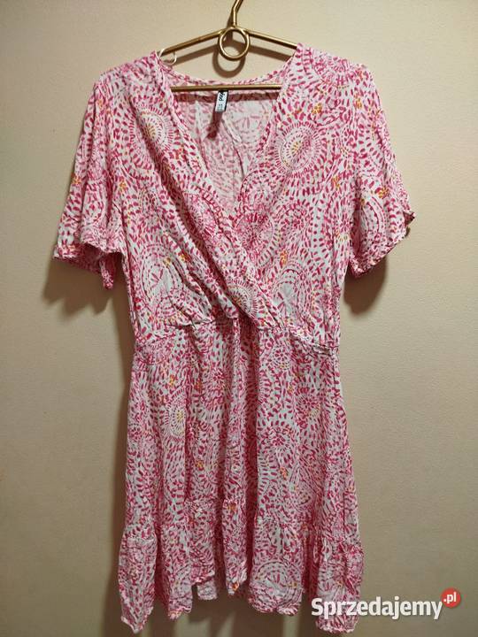 Sukienka wygodna na wiosnę rozmiar 44 krótki Biecz
