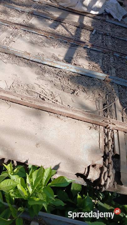 Przyczepa samozbierajaca