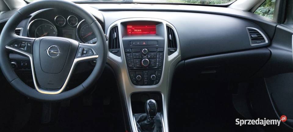 Opel Astra J super stan 17 diesel 240000km Samochody osobowe
