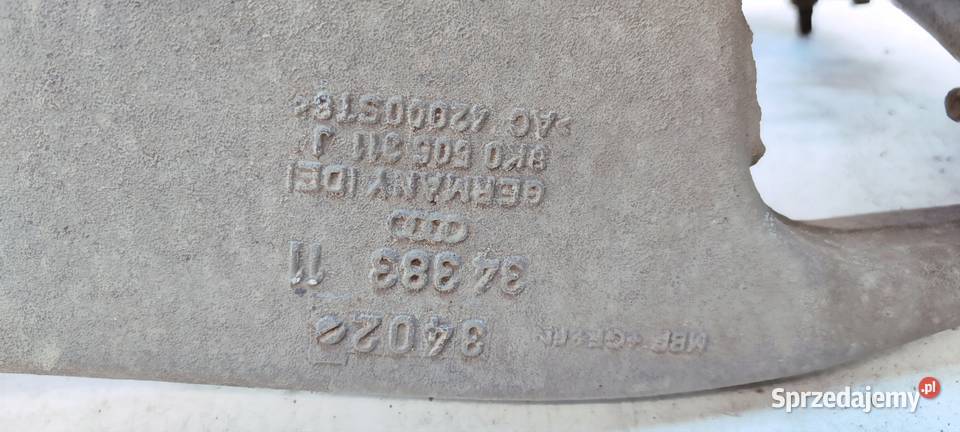 ZWROTNICA PIASTA WAHACZ LEWY TYŁ AUDI A4 B8 A5 osobowe śląskie Przystajń sprzedam